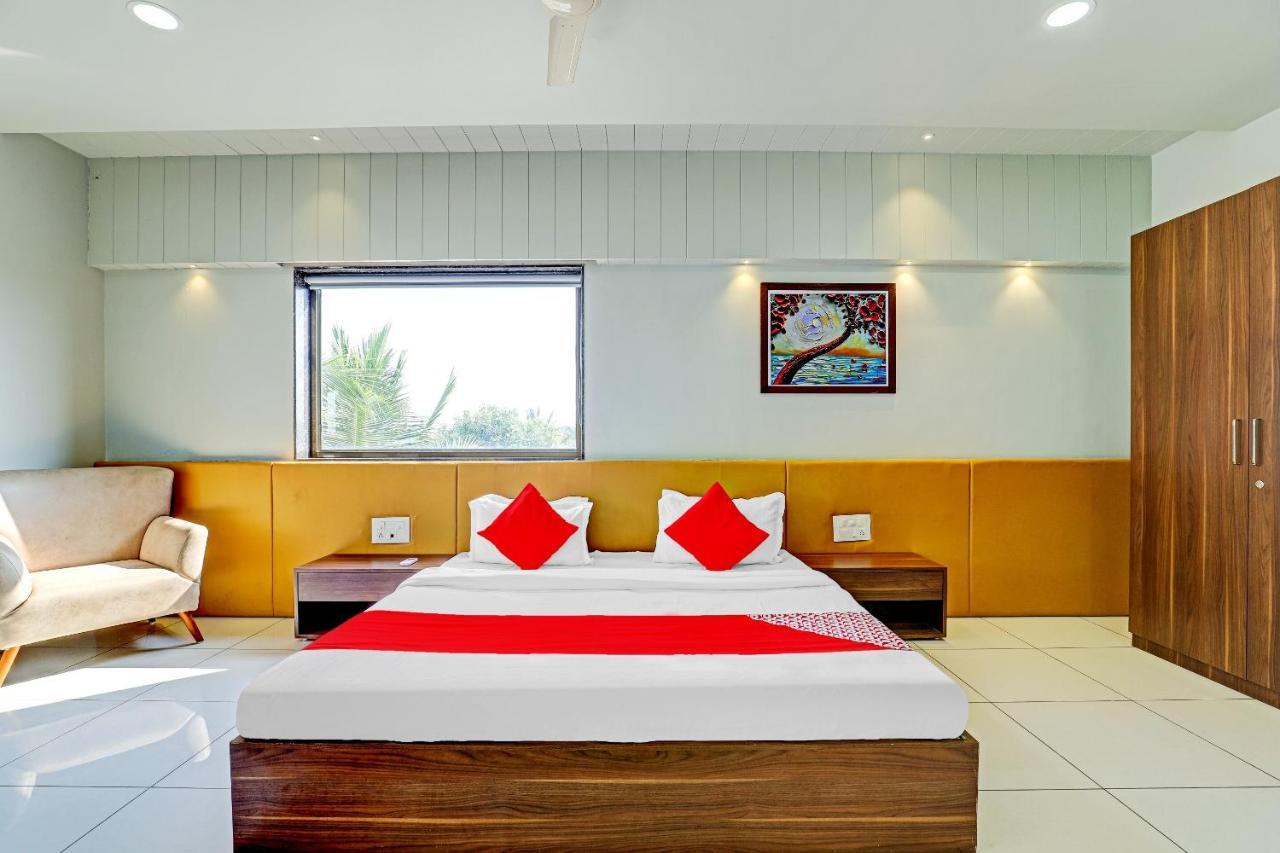 Oyo 70752 Viram House Hotel Gorwa Exterior foto